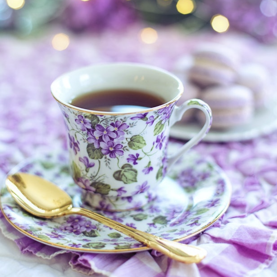 Tea Drinking Is A Cost-Effective Beauty Treatment, Isn't It? - Phat Story